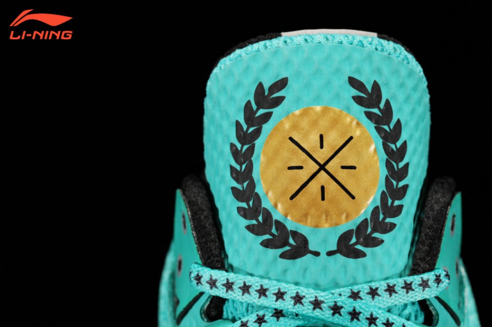 Li-Ning WoW Way of Wade 4 "Liberty" SE