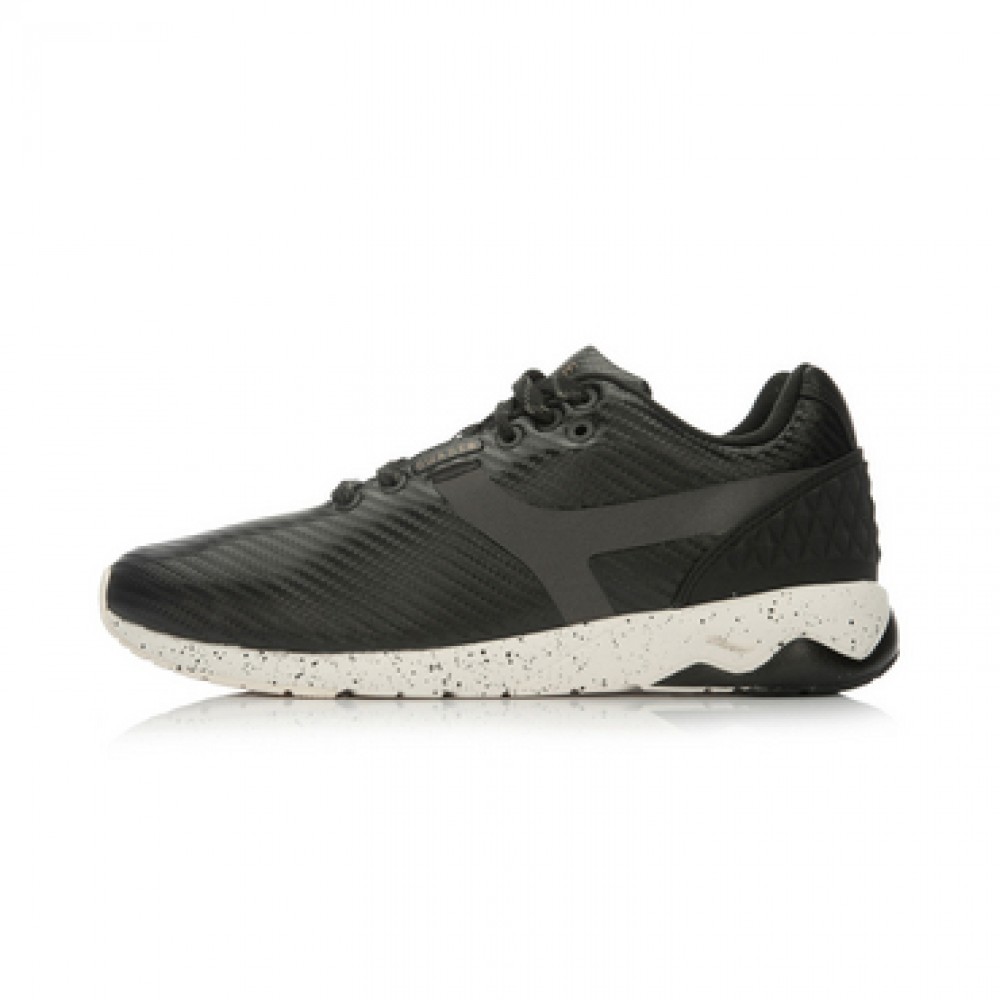 Li-Ning WoW 4 Wade 92 Lifestyle Shoes - Black/White/Gold 