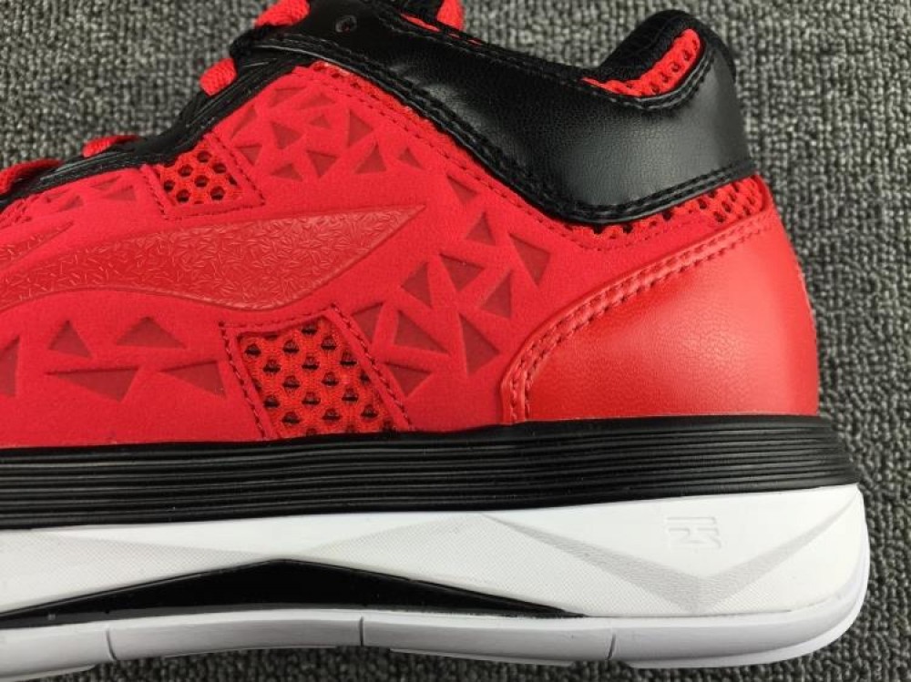 Li-Ning WoW4 Wade All City 4 "Miami Heat"