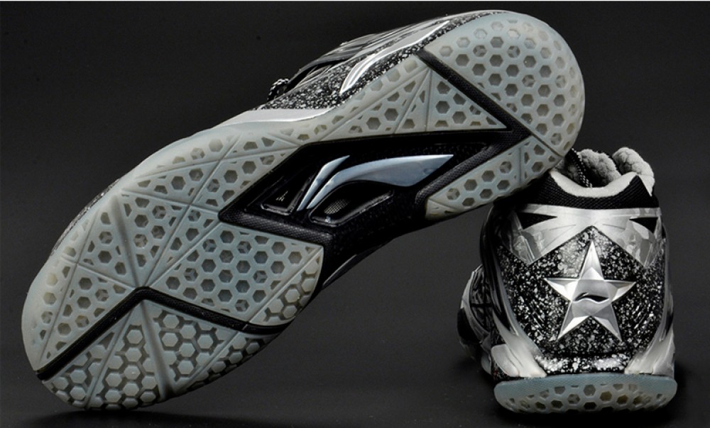 Li-Ning Chen Long 2015 IBF World Badminton Championships Professional Signature Badminton Shoes